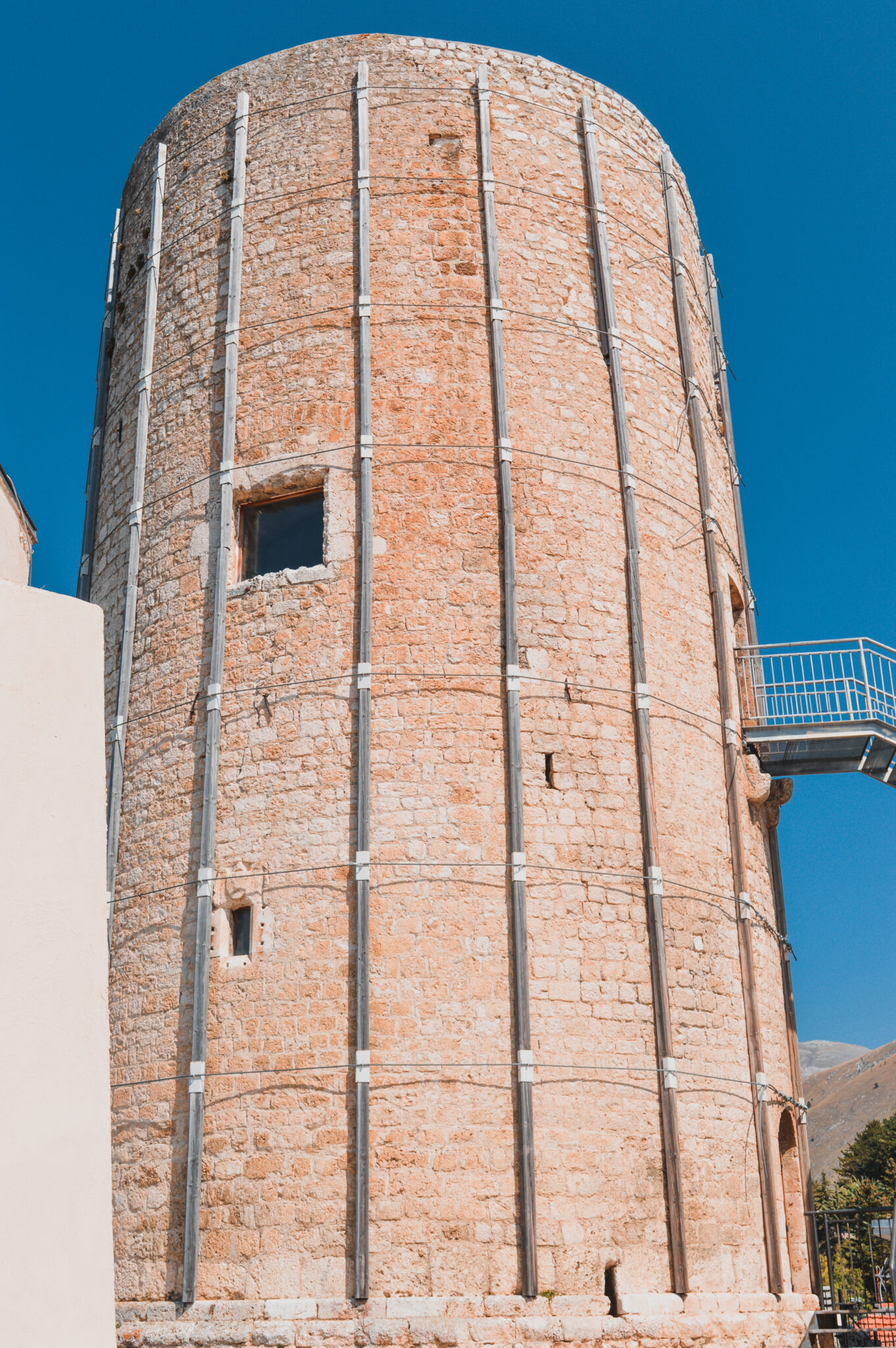 Aielli il dei murales TRAVELIFE blog di viaggi Stefania & Fabio