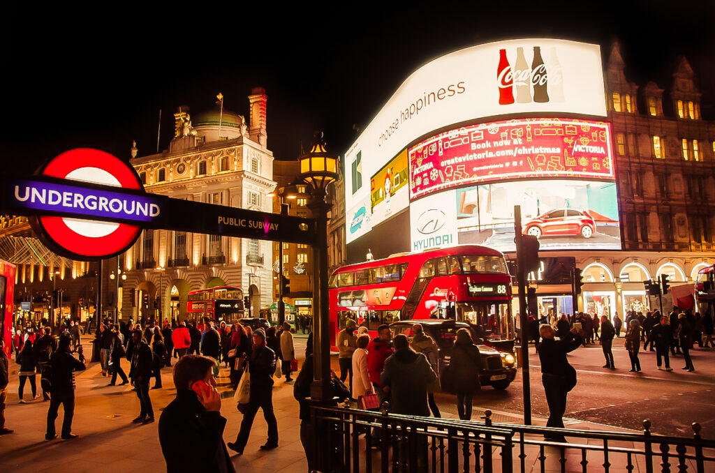 piccadilly circus londra