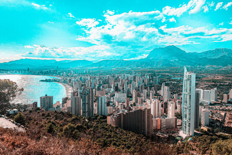 benidorm vista la cruz